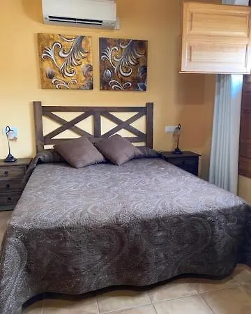 מלון La Sociedad Arens de Lledo